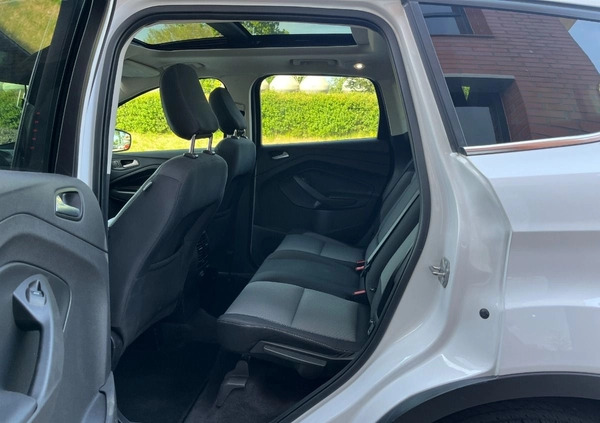 Ford Escape cena 59800 przebieg: 73000, rok produkcji 2018 z Tomaszów Mazowiecki małe 379